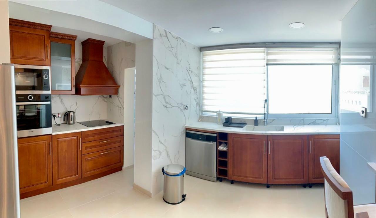 Modern 2 Bed Room Large Apartment Λευκωσία Εξωτερικό φωτογραφία